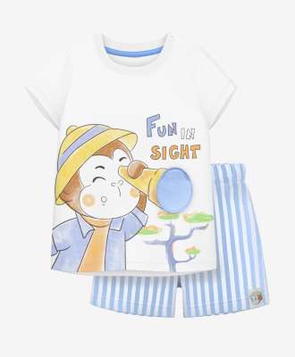 Chlapecká souprava 100% bavlna - SKU/PLU: 621625 Chlapecká souprava ze 100% bavlny se skládá z trička a šortek. Kompletní outfit pro miminka, ideální na každodenní dobrodružství. Lehký, prodyšný a k pokožce příjemný materiál bude s vaším malým objevitelem držet krok po celý den.